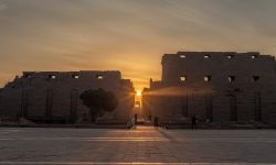 مصر.. احتفال بظاهرة فلكية فرعونية في قدس أقداس آمون رع